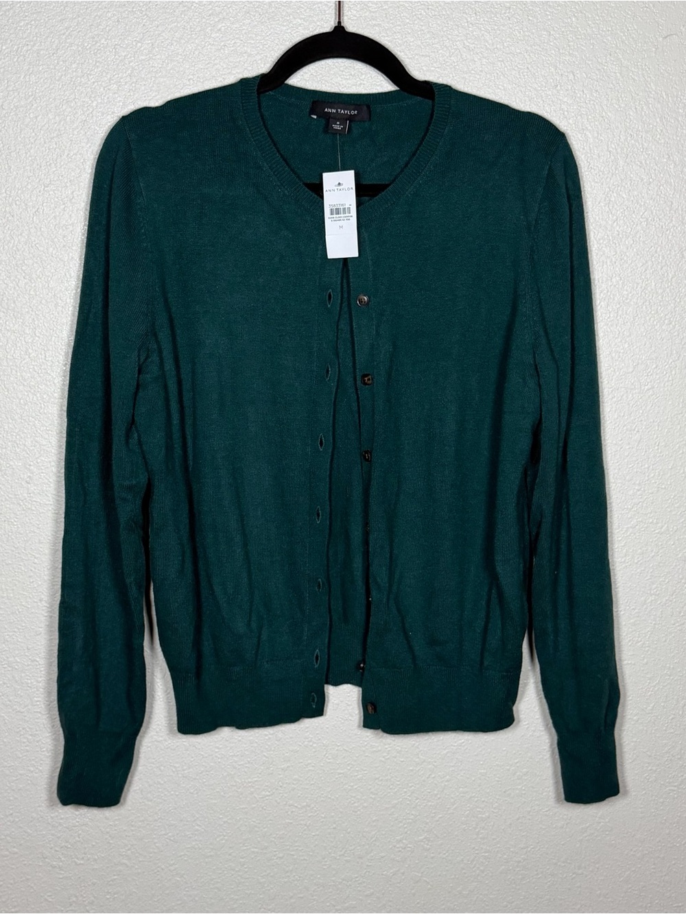 NWT Ann Taylor Hunter Green Solid Button Front Knit Cardigan Sweater Soft Cozy M